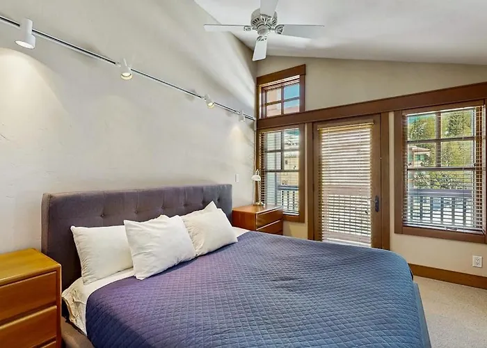 Copper Peak Retreat Holiday home Copper Mountain